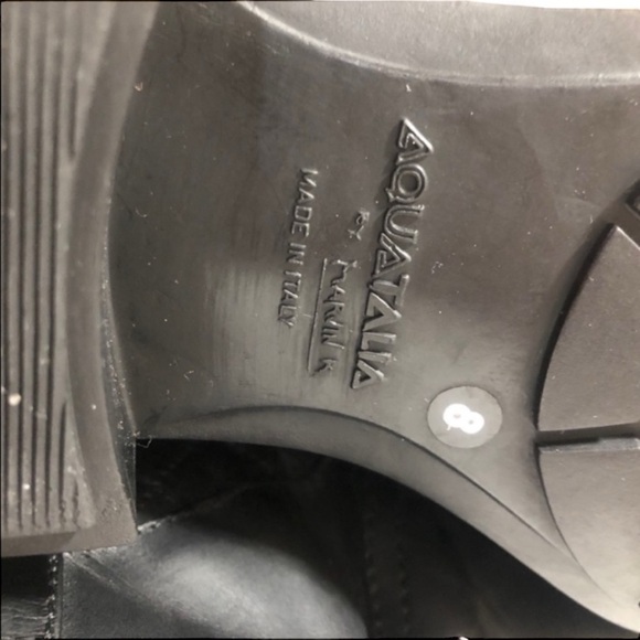 Aquatalia Black Quilted Mid-Calf Quilted Moto-Metro Style Boots   size 8  ~ EUC - Picture 9 of 15